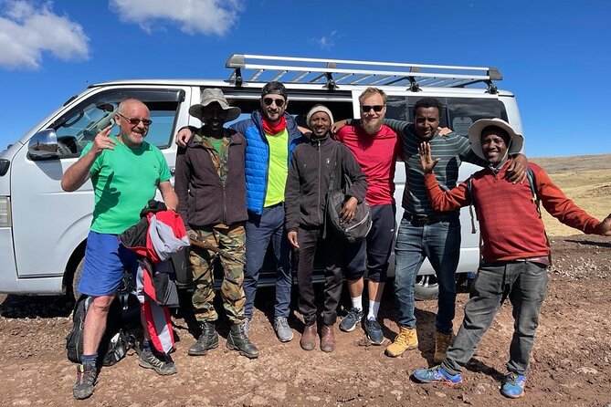 2 Days Private Tour in Addis Ababa Ethiopia - An Ethiopian lunch built around injera