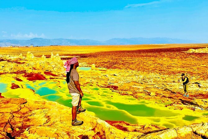 3 Days Dankile Depression group Tours - Lake Afrera and the value of a midday pause
