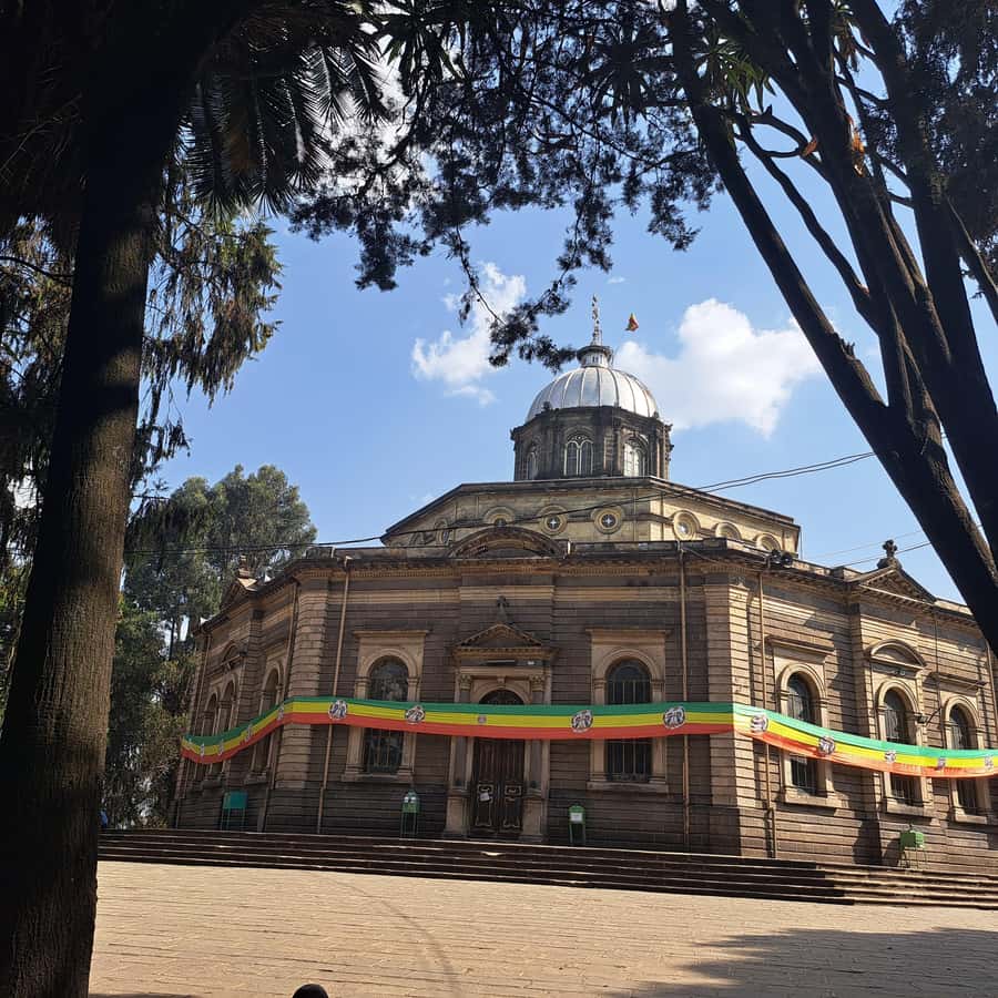 Addis Ababa at a Glance - Coffee, fresh juice, and Ethiopian food