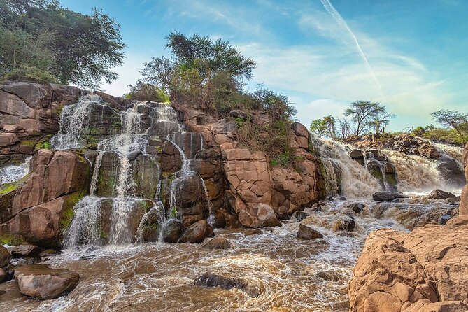Awash National Park Tours - The 225-kilometer road from Addis Ababa