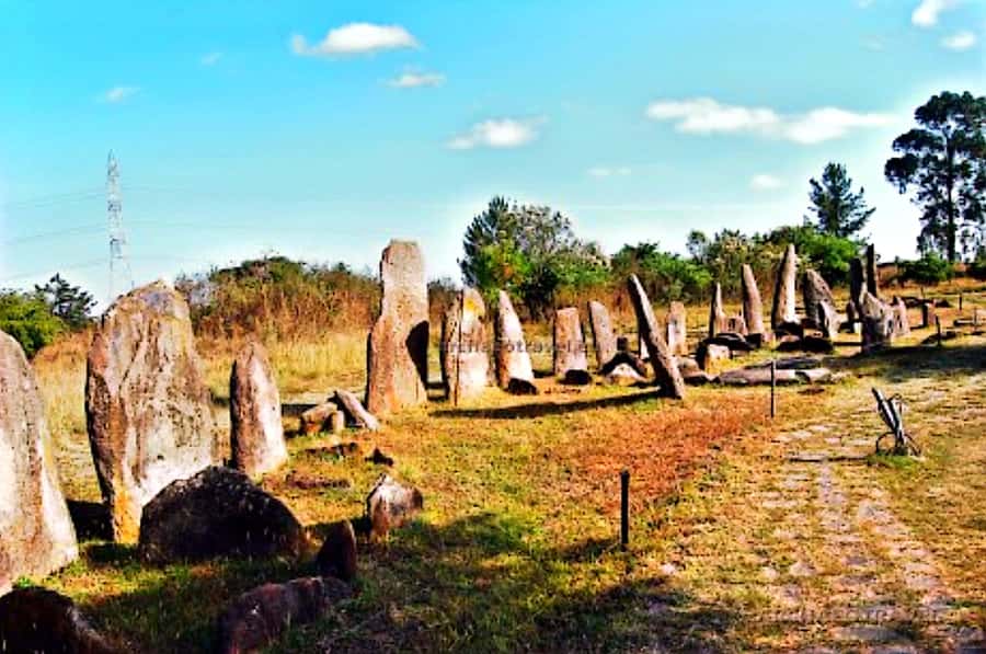 Day trip Adadi Mariam, Melka Kunture and Tiya stele - Guides, drivers, and communication