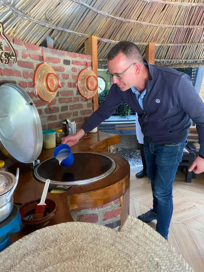 Ethiopia coffee cupping class/Ethiopian food injera making - The guides shape the experience