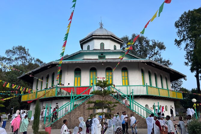 Go wheretheLocalsgo, Eatwhat thelocalseat!open Market&More Tours - Shiro Meda on a Sunday