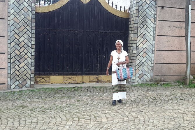 Private Ethiopian Home Cooking Class in Addis Ababa with Transfer - Ending with Ethiopian coffee