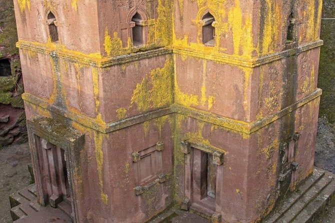 Visiting Lalibela churches - Starting early at Bet Medhane Alem